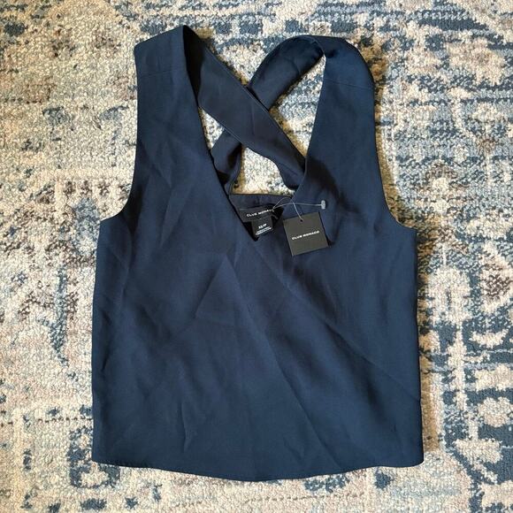 NWT Club Monaco Normaah Crossback
V-Neck Top - Picture 3 of 8